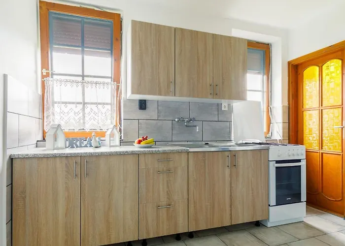 Nimrod By Interhome Semesterbostad